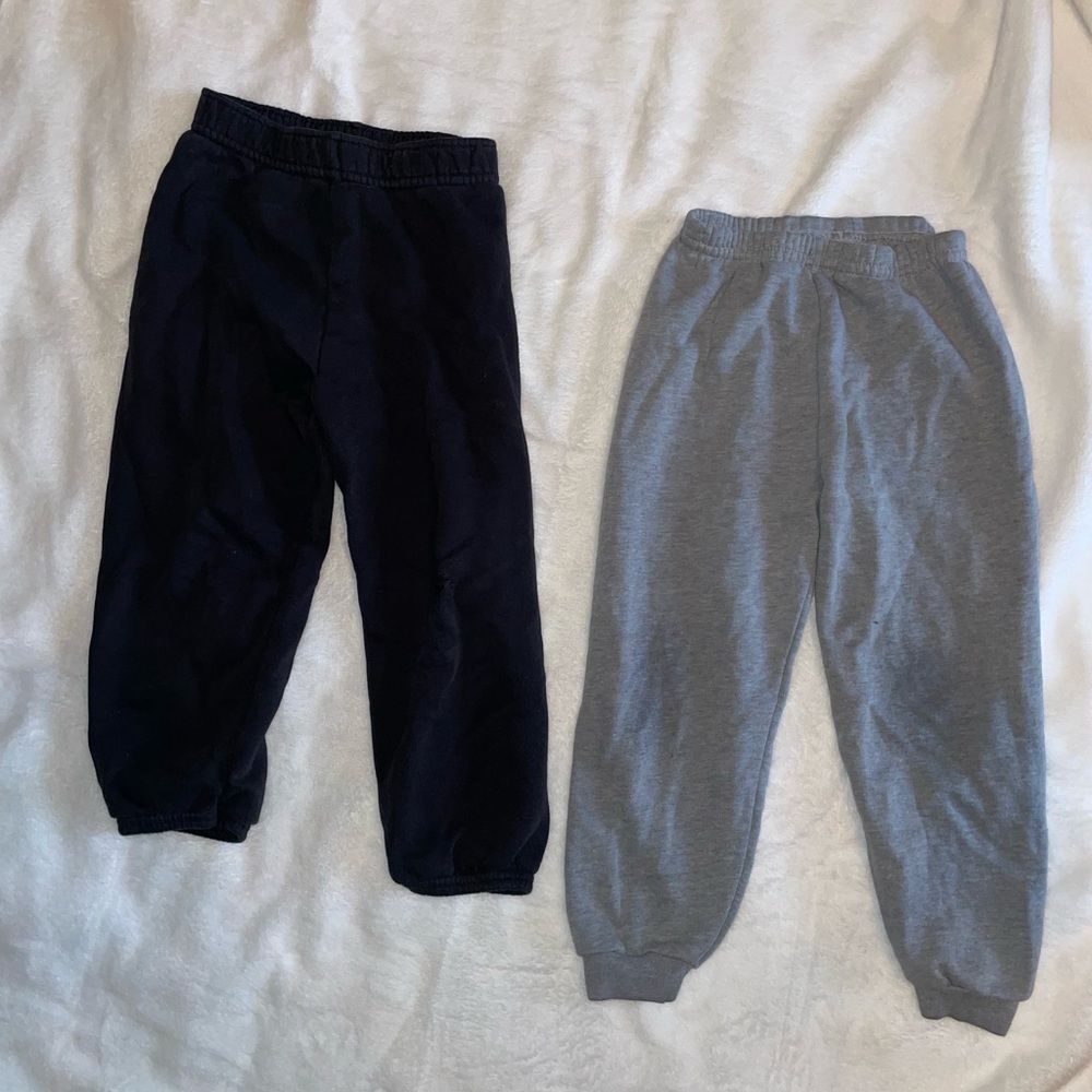 Bundle of two granimals sweat pants.